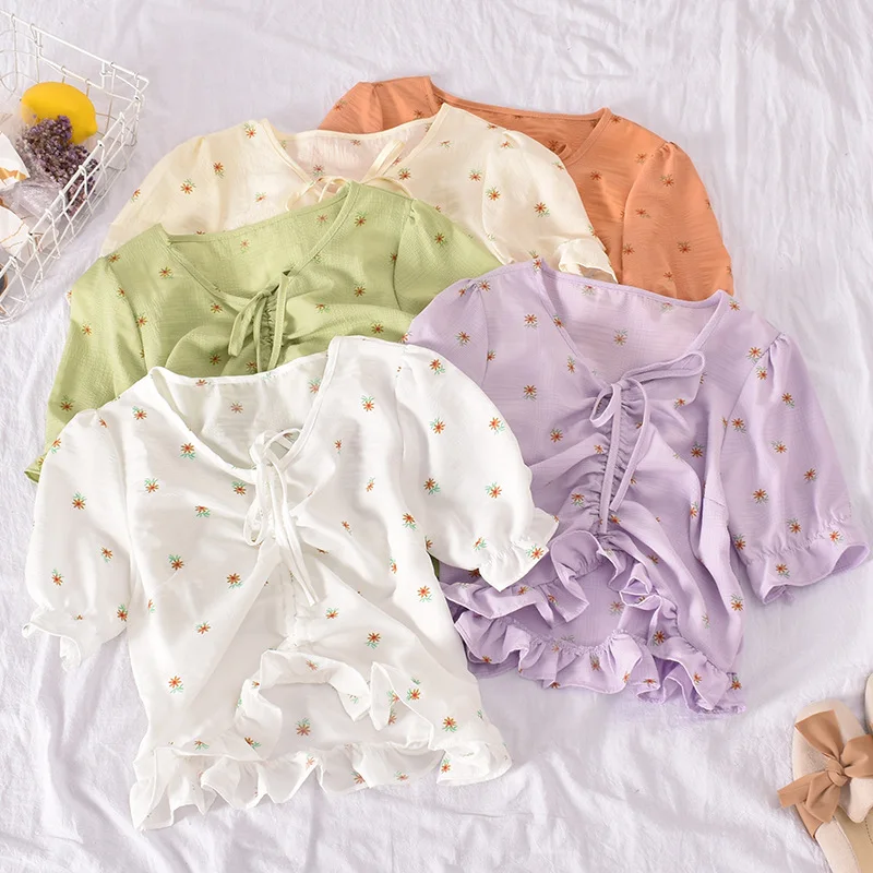 Блузка женская плиссированная с коротким рукавом V образным вырезом и