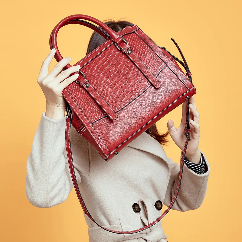 2020 fashion brand deisgn large tote bag crocodile pattern cowhide leather womens handbag high quality alligator shoulder bags free global shipping