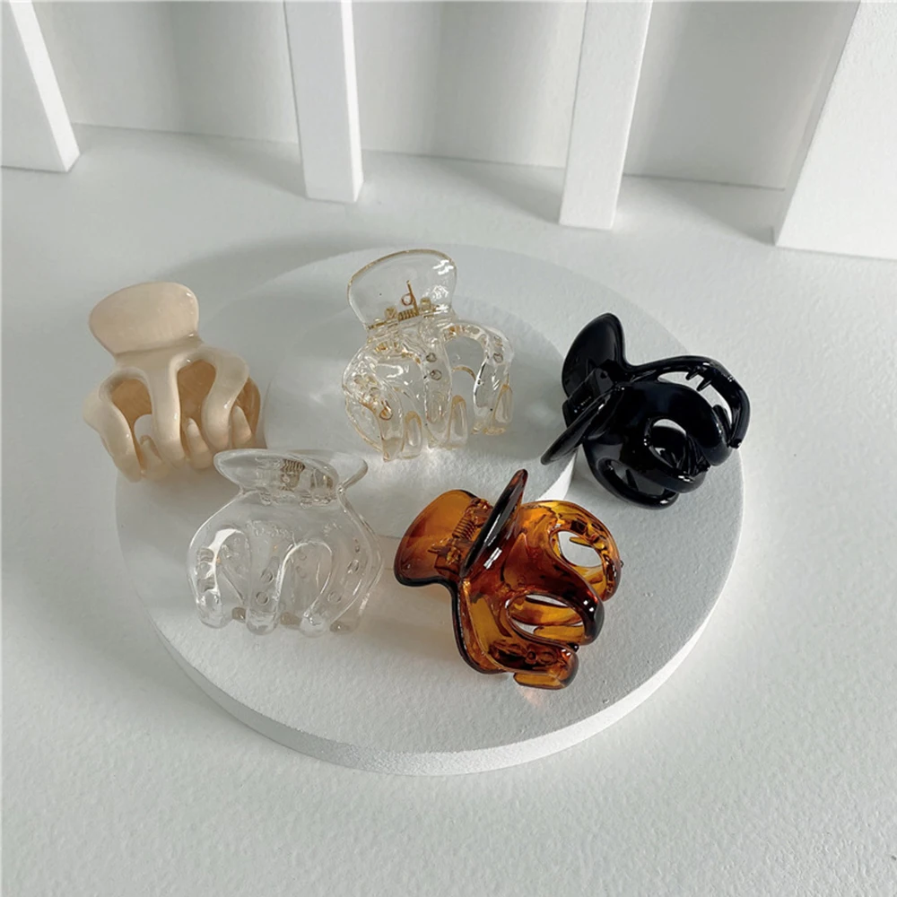 

New Hollow Catch Clip Geometric Irregular Small Hair Claw Clips Women Temperament Hair Accessories Top Hairpin Ponytail Clips