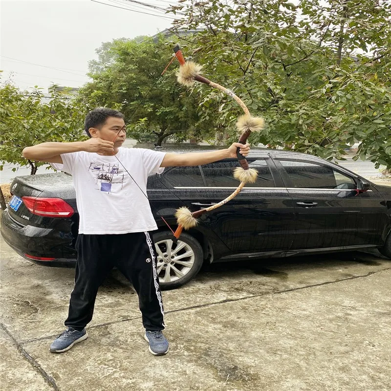 

Traditional Recurve Bow Scenic Area Archery Shooting Range Archery Shooting Practice Ancient Bow and Arrow Christmas Gift