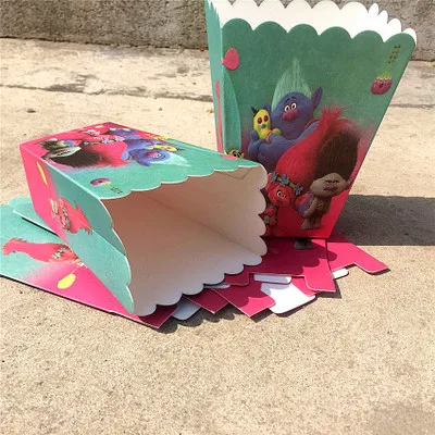 Тематическая коробка для детей с изображением троллей вечерние коробки на день