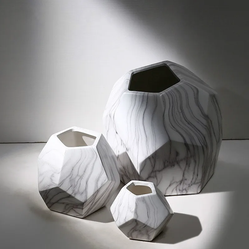 Креативная керамическая ваза в плоскую клетку простая Геометрическая белая