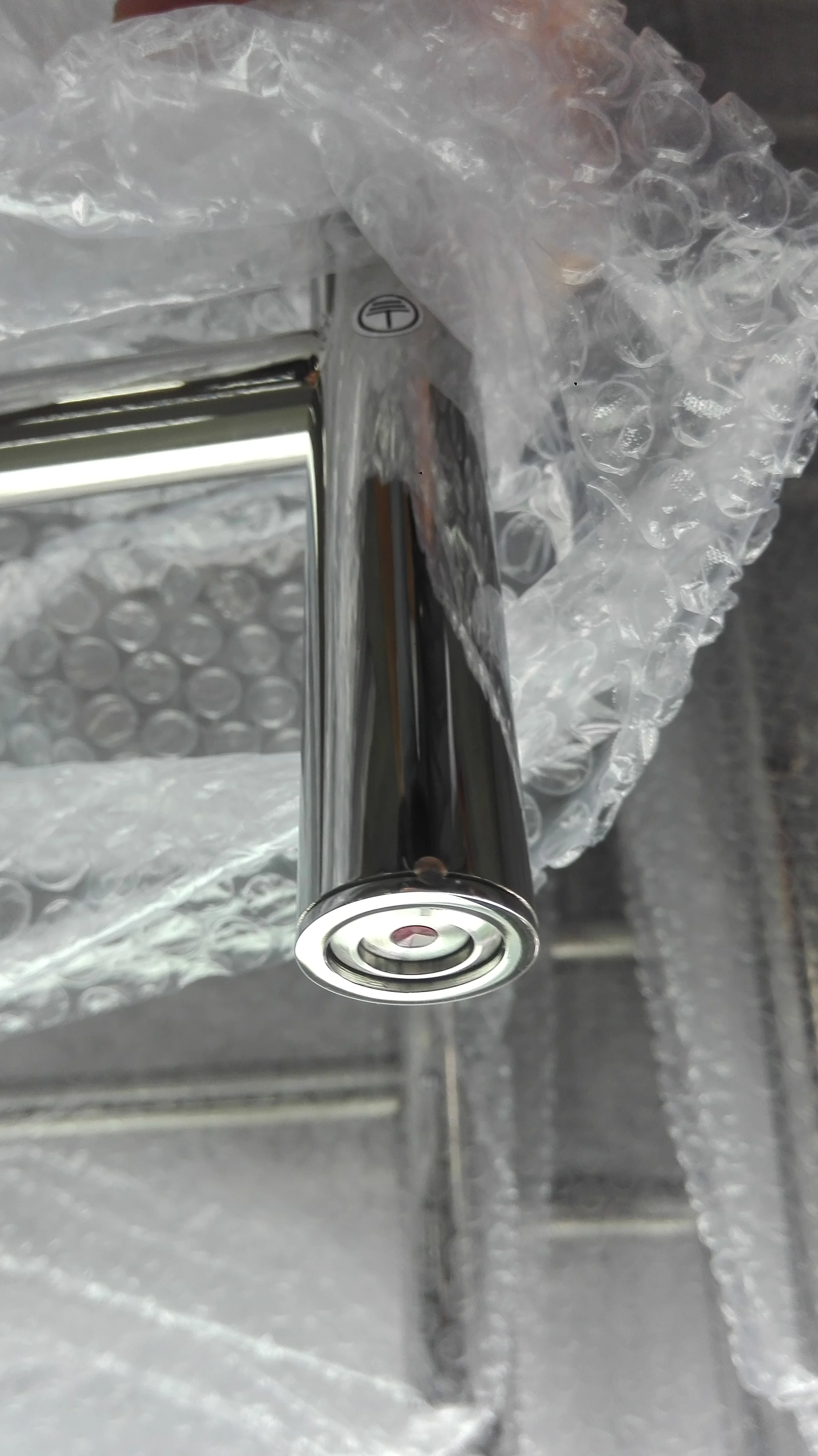 Бесплатная доставка настенный обогреватель/сушилка для полотенец из