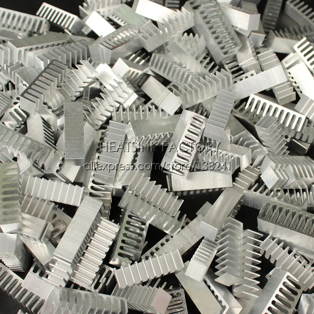 Алюминиевый радиатор для охлаждения 10x35x10 мм