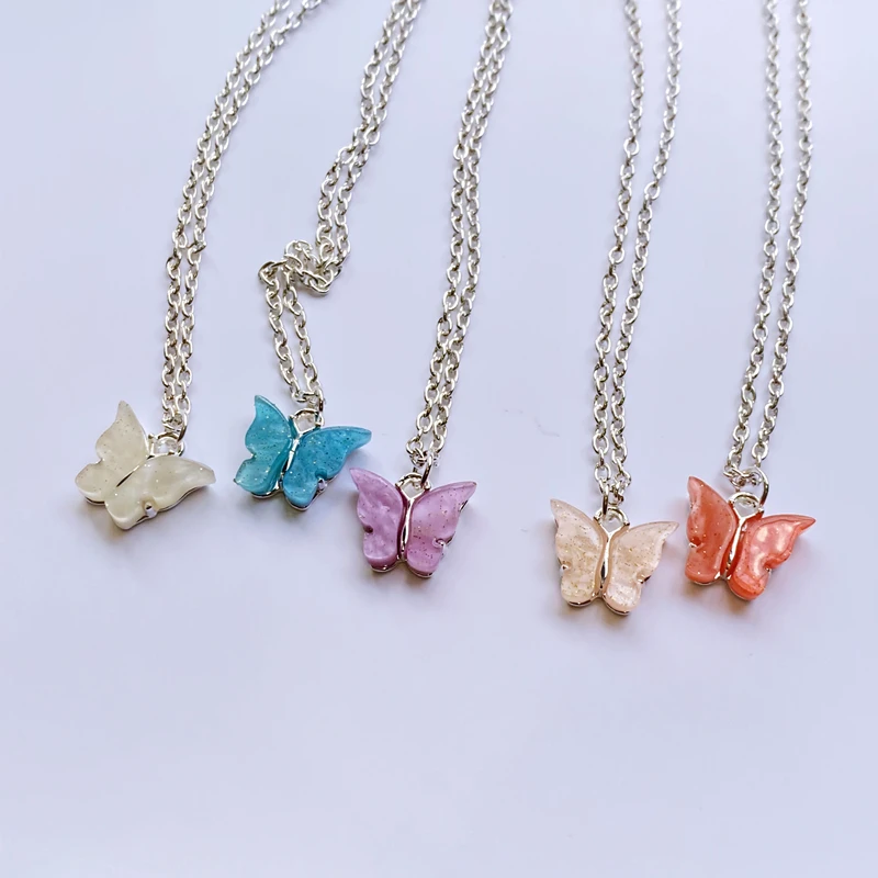 

Ladies Simple Alloy Clavicle Necklace Cute Butterfly Pendant Necklace Women's Summer Fashion Accessories