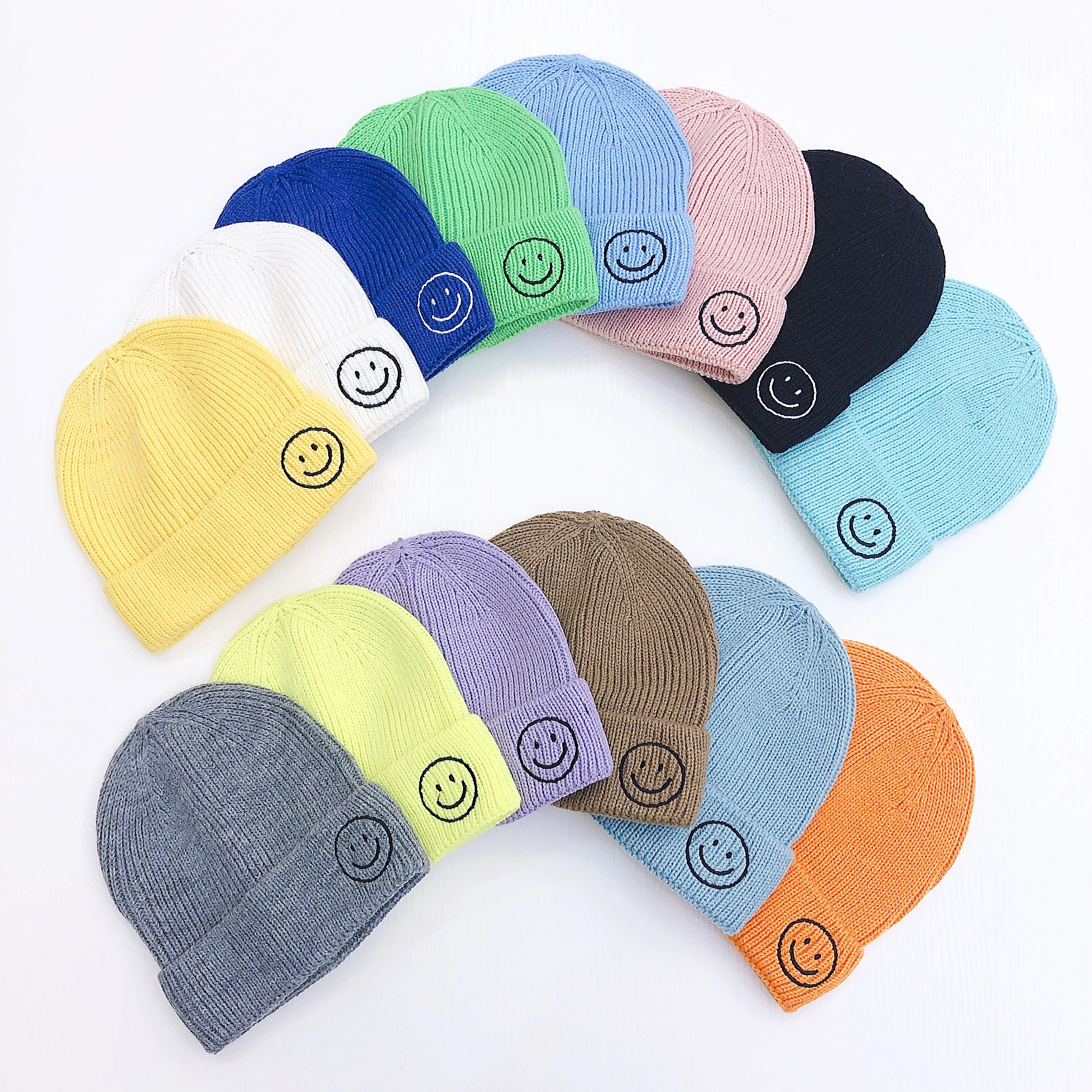 1 шт. корейские вязаные шапки с изображением улыбающегося лица осенне зимние
