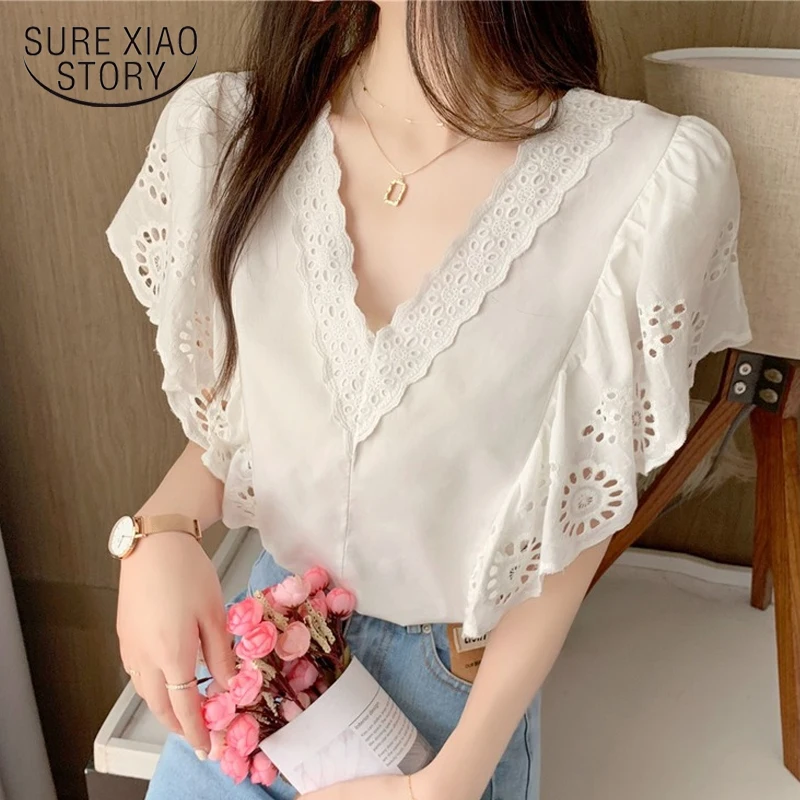 

Женская шифоновая блузка с кружевом, белая Свободная блузка с V-образным вырезом и коротким рукавом-бабочкой, модель 2021 в Корейском стиле на ...