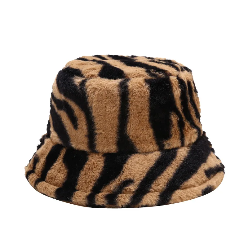 

2020 Plush Warm Bucket Hat Korean Black and White Stripes Outdoor Sports Leisure Panama Bob Hat Men and Women Winter Hat