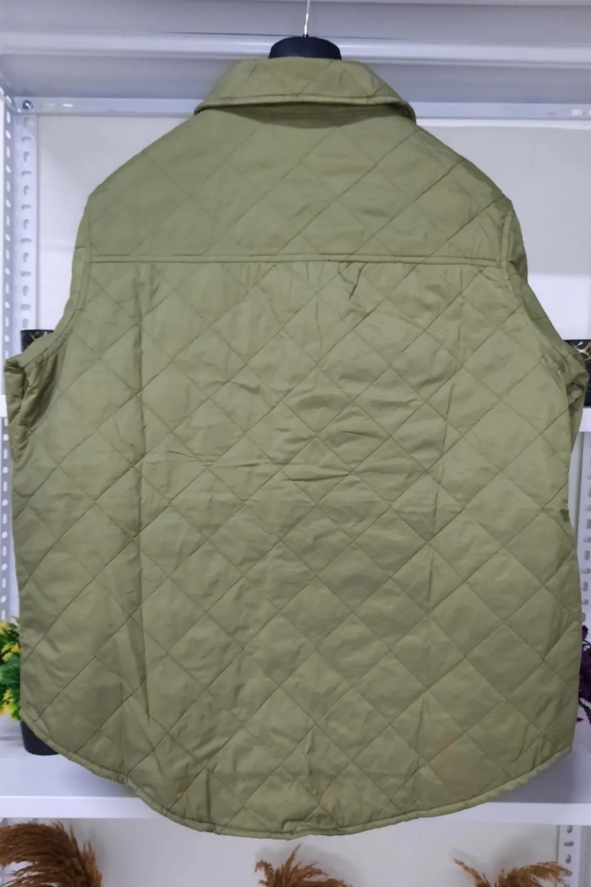 

Clamshell Pocket Detail Quilted Shirt Jacket-Khaki