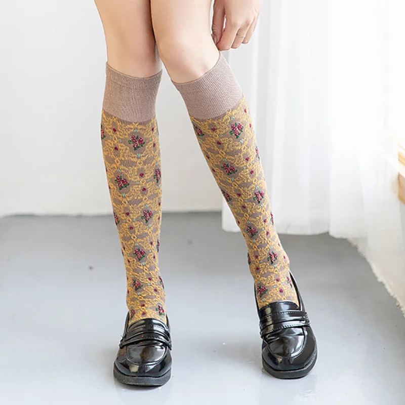 5 Pairs Pack Fashion Ethnic Style Women Socks Long Winter Retro Cute Sweet Girl Socks Skateboard Leg Warmers Kobieta Skarpety