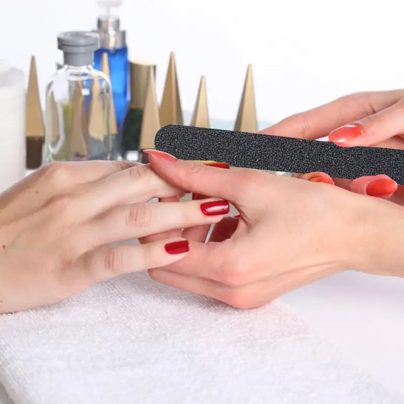 Пилка для дизайна ногтей маникюра и педикюра классические цвета простой прочный