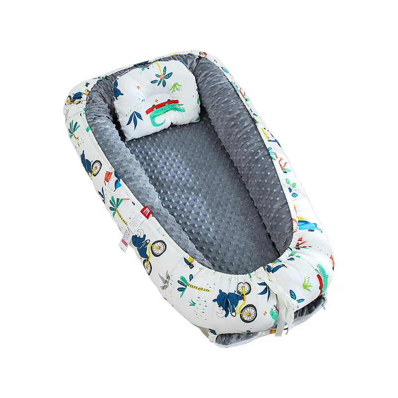 

Portable bed, beanie velvet, can be stored, double-sided, removable and washable stereotyped pillow, bionic cotton crib