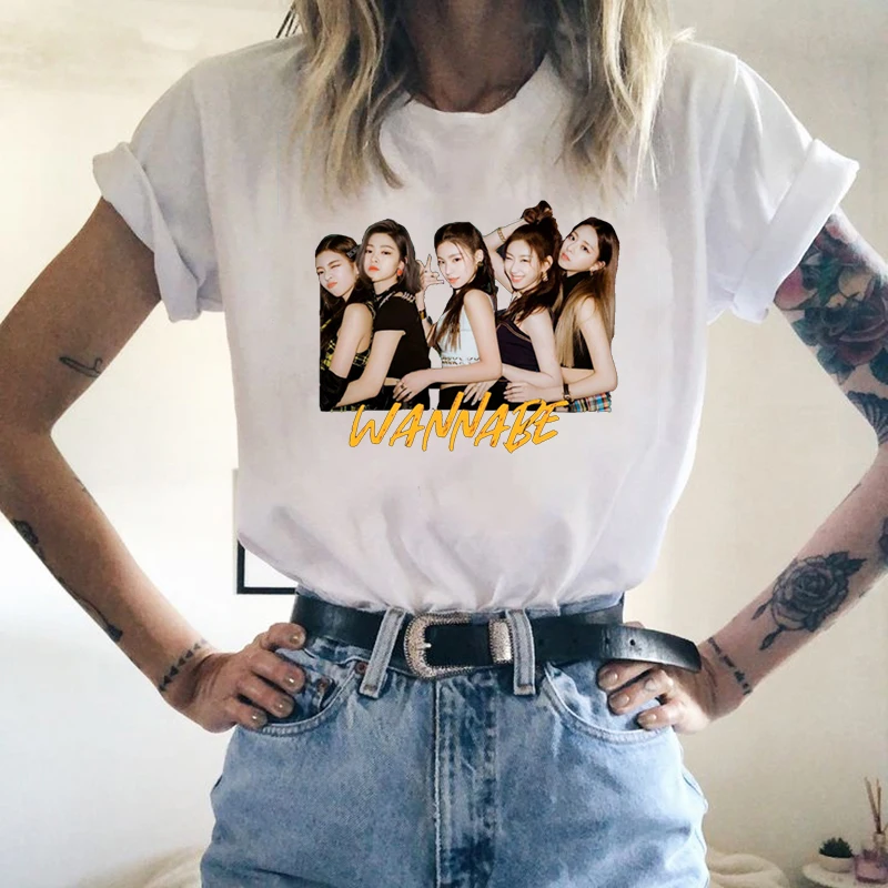 Женская футболка с принтом Kpop ITZY белая коротким рукавом и графическим в