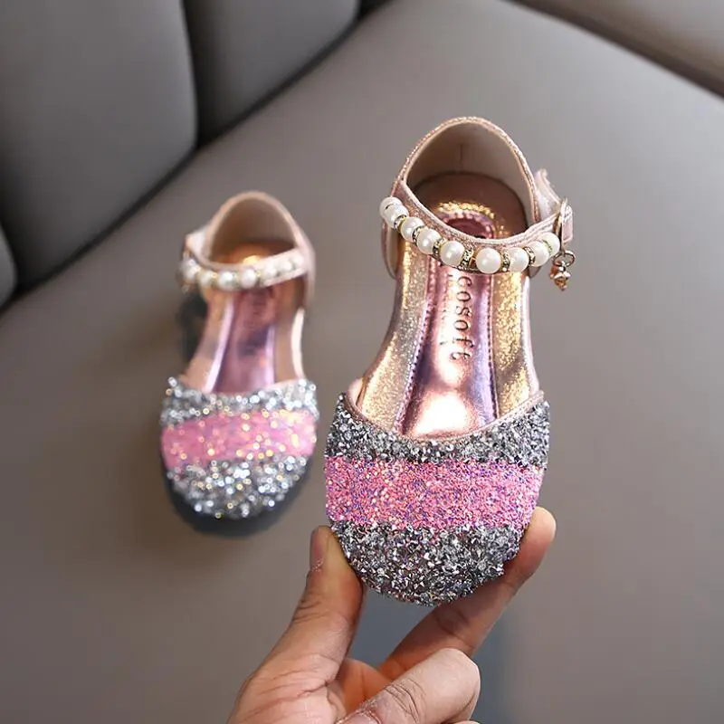 

Girls dance shoes Princess single shoes 2020 summer new fashion bright diamond non-slip girls performance shoes Tree Wrasse