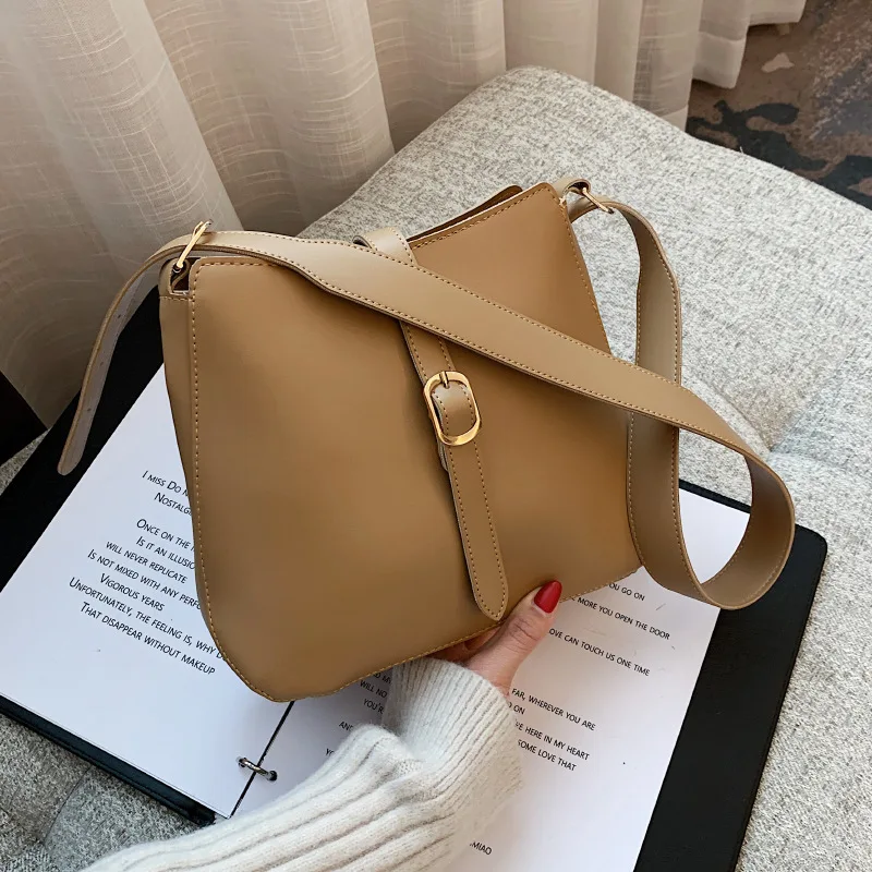 

Womens Handbags Small Women's Autumn and Winter able New Fashion Versatile Cross Carrying Shoulder Bucket Bag Purses