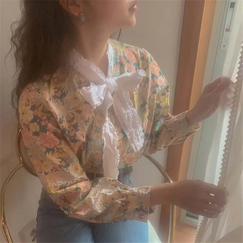 

Vintage Elegant Girls Shirts Female Chic Tops Women Blouses Retro Office Lady Ruffles Lace-Up High Street Fresh