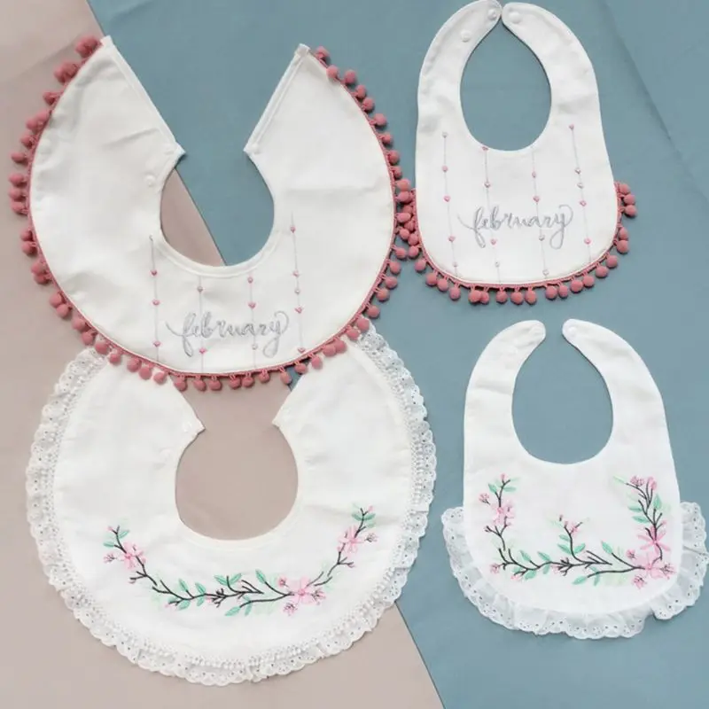 

2Pcs Baby Cotton light and practical Embroidery Bib Princess Lace Anti-dirty Waterproof Saliva Towel