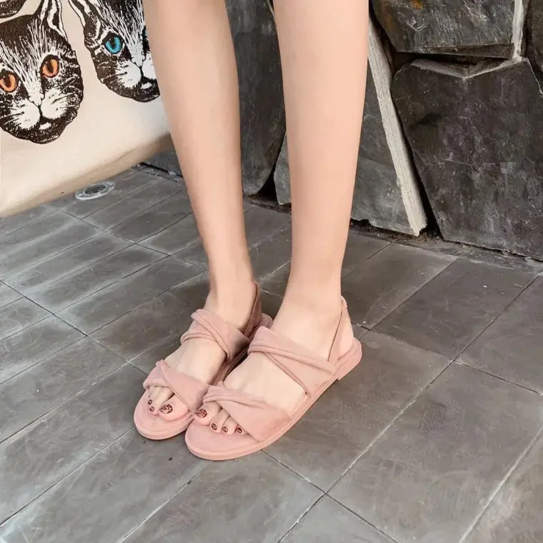 Маленькие женские сандалии на плоской подошве черные Студенческие с мягкой