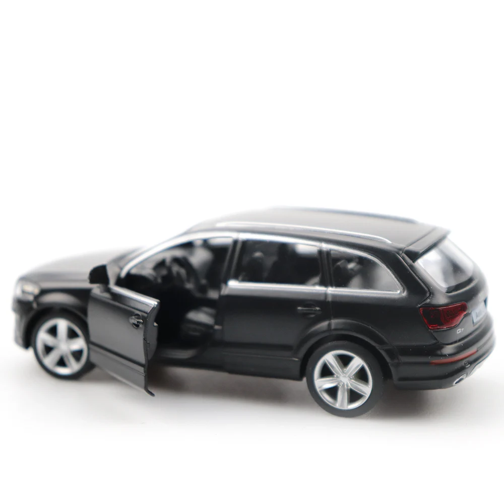 1:36 AUDI Q7 черный автомобиль высокого моделирования сплава литья под давлением модель автомобиля Вытяните назад коллекция для детей подарки Youwant игрушка