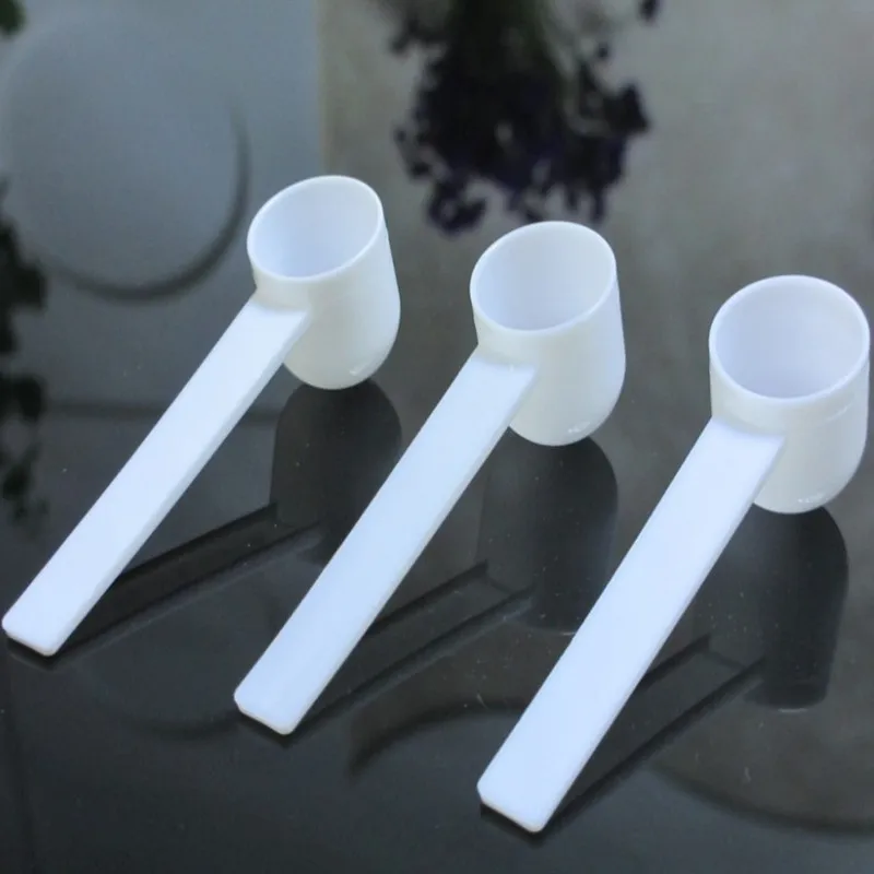 

200 pcs/lot Professional White Plastic 5 Gram 5g Scoops/Spoons For Food/Milk/Washing Powder/Medicine Measuring