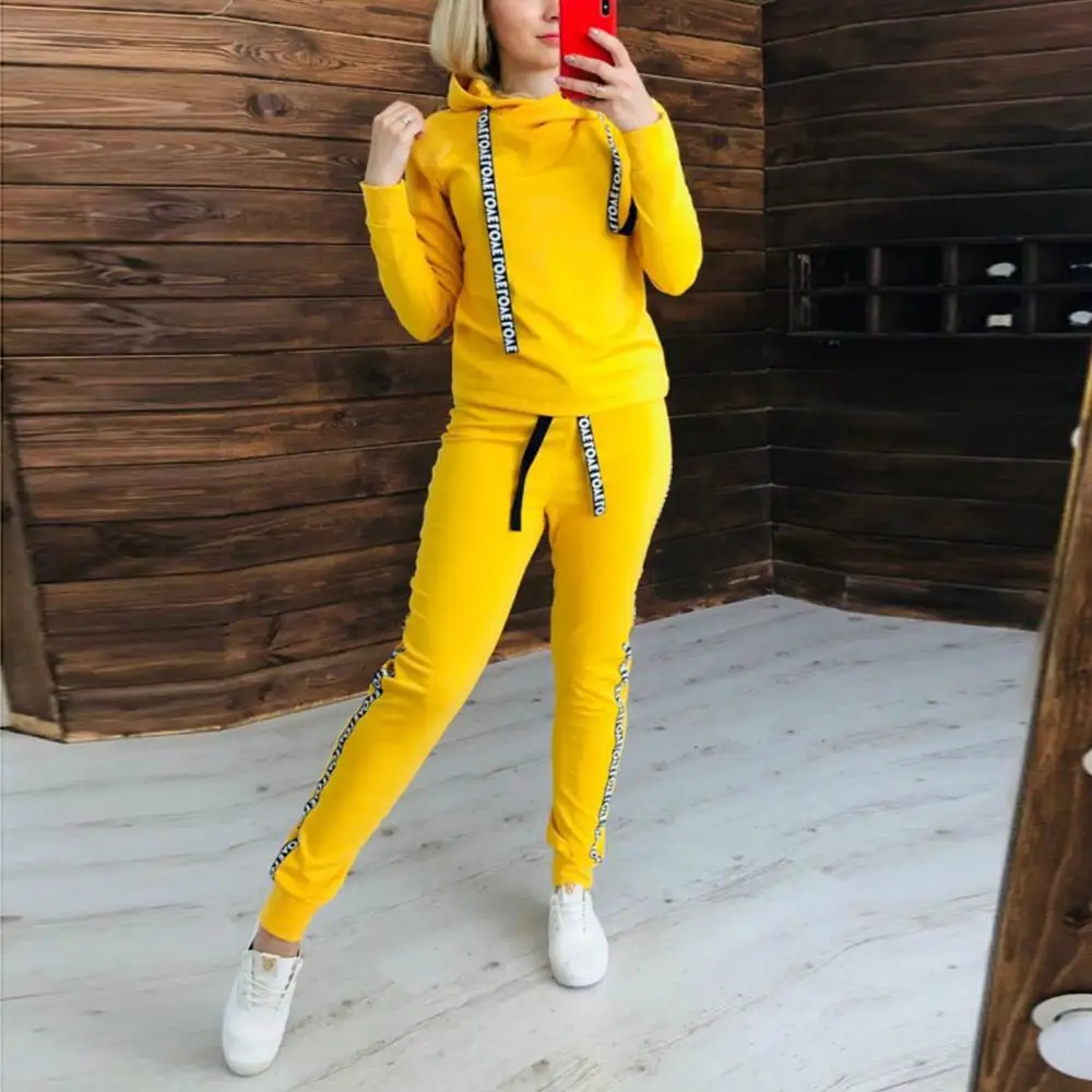 Женский спортивный костюм комплект из двух предметов Осенний модный новый