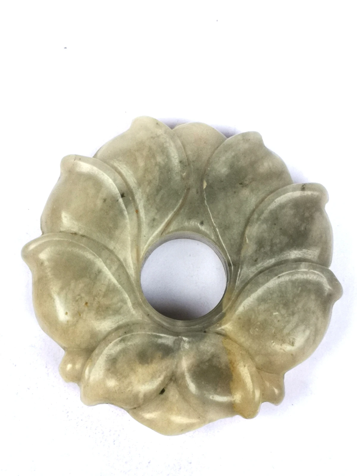 

YIZHU CULTUER ART Collection Old Chinese Jade Hand Carving Auspicious Lotus Flower Necklace Pendant Amulet Gift