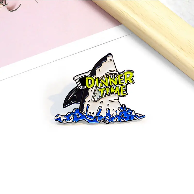 XM-забавная креативная брошь в виде акулы с солнцезащитными очками персональная