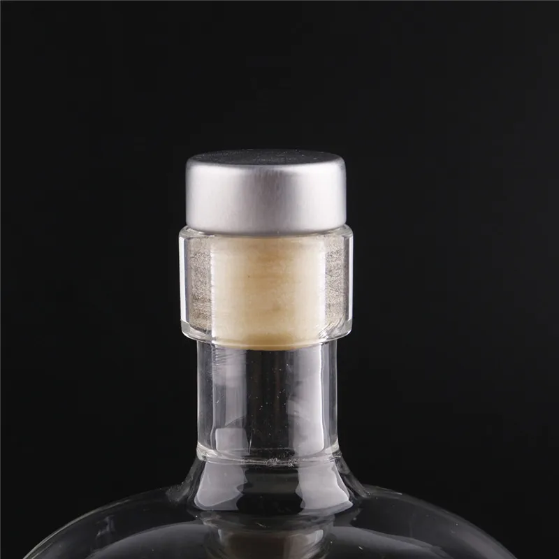 Portable Traveing Glass Cup Water Bottle Vase for Decoration DIY Water Bottle Star Wars Stormtrooper Helmet Glass Vodka Whisky