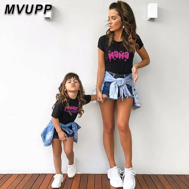Футболка с принтом для мамы и дочки семейная одежда рубашка ребенка наряды