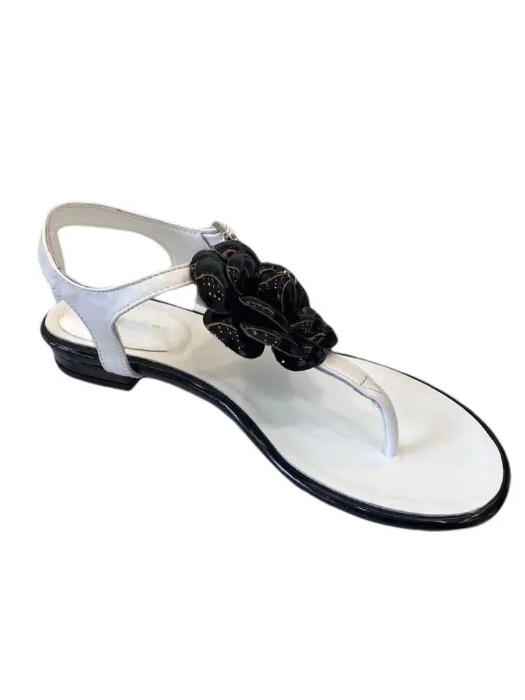 

2021Summer women sandals Design fashion Sandal top Quality beautiful Luxurys Designers Shoes Square comfortable Toe Heel Strange