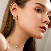 vintage womens earrings romantic party dangle hypoallergenic stud earrings jewelry 2020 trend fashion female earrings wholesale