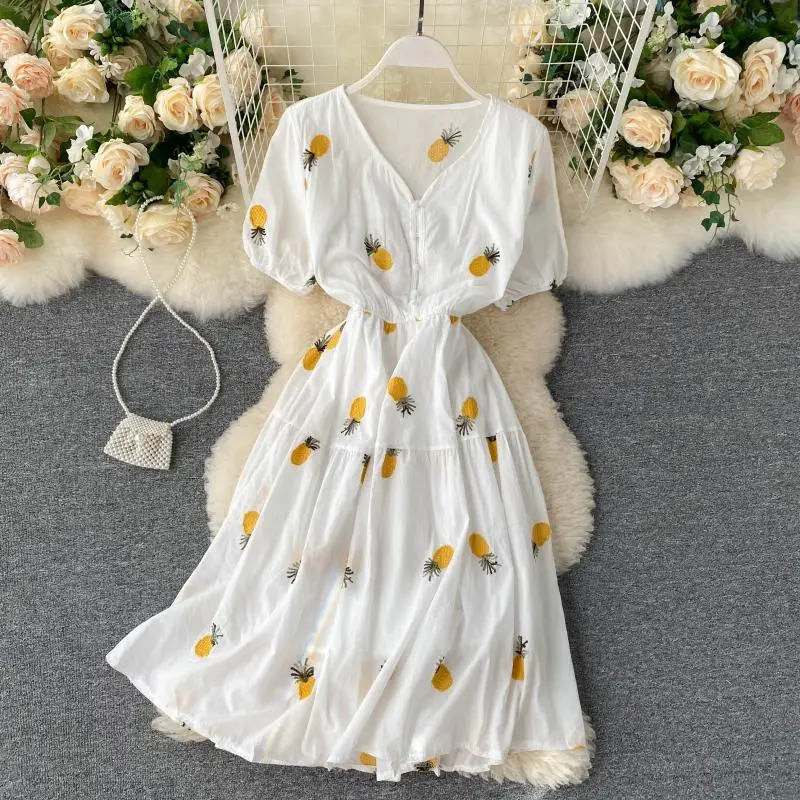 

Women Short Sleeve Dress Female 2020 New Ins Fruit Embroidered V-neck Breasted High Waist Thin Vestidos L968