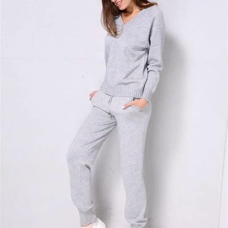 Женский вязаный простой свитер с v образным вырезом комплекты карманами Осенний