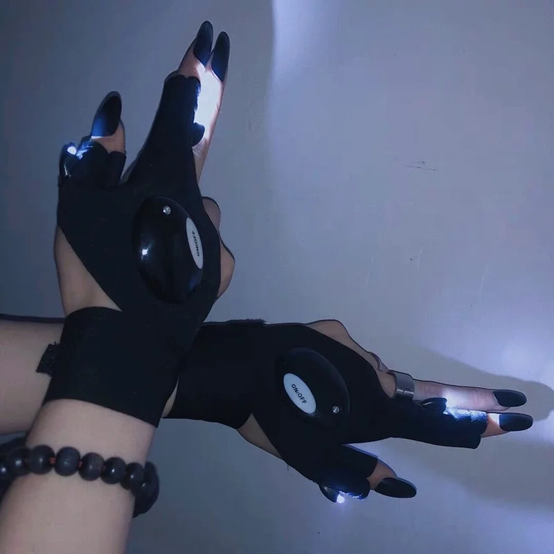 

Couples Japanese Harajuku Style LED Light Gloves Korean Fashion Streetwear Women Men Gothic Half-finger Finger Cover Party Props