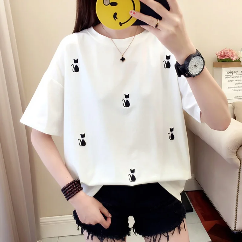 Женская футболка с вышивкой в стиле кампуса Модная хлопковая коротким рукавом и