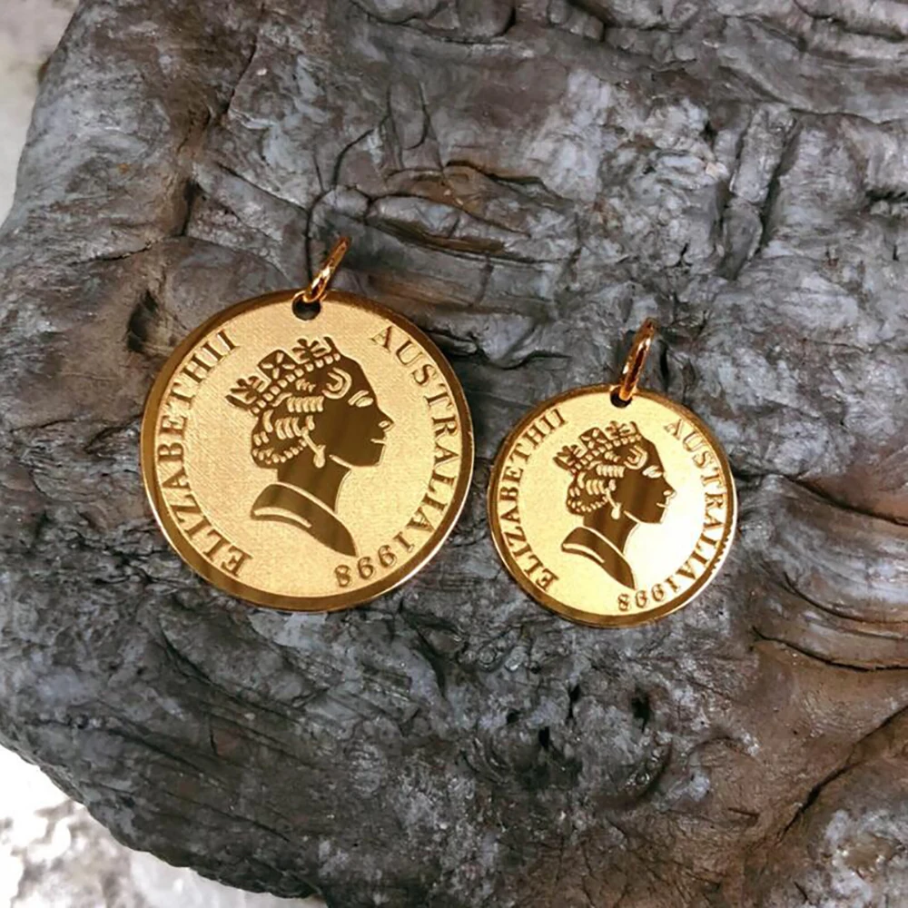 

Изящный минимализм из нержавеющей стали, Англия, королева Елизаветы, монета, диск, подвеска, ожерелье, модные ювелирные изделия, подарок для ...