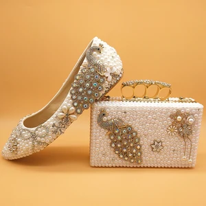 Женские свадебные туфли BaoYaFang, белые туфли с жемчугом и подходящими сумками, туфли на платформе и высоком каблуке для невесты, дамские туфли и сумочки с павлином
