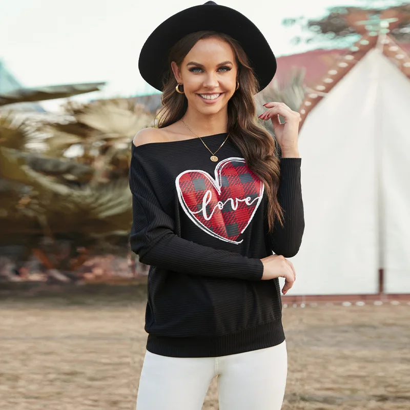 

Women's Sweater Autumn and Winter New Plaid Love Contrast Color Splicing Round Neck Knitted Long Sleeve Top