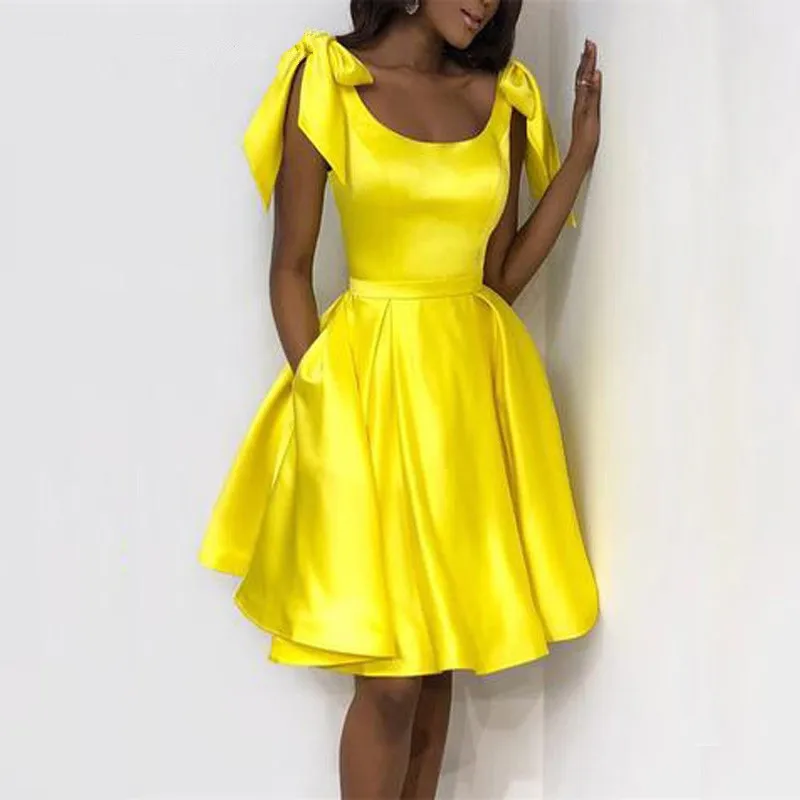 

Yellow Satin Short Homecoming Dresses 2019 Real Life Knee Knee Back to School Cute 8th Grade Graduation Cheap Party Gowns