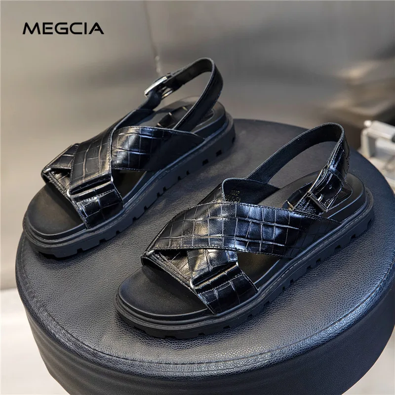 

MEGCIA Women's Flat Sandals Genuine Leather Summer Shoes With Buckle Black Beige Casual Shoes Beach Sandals Fashion Sport S17M
