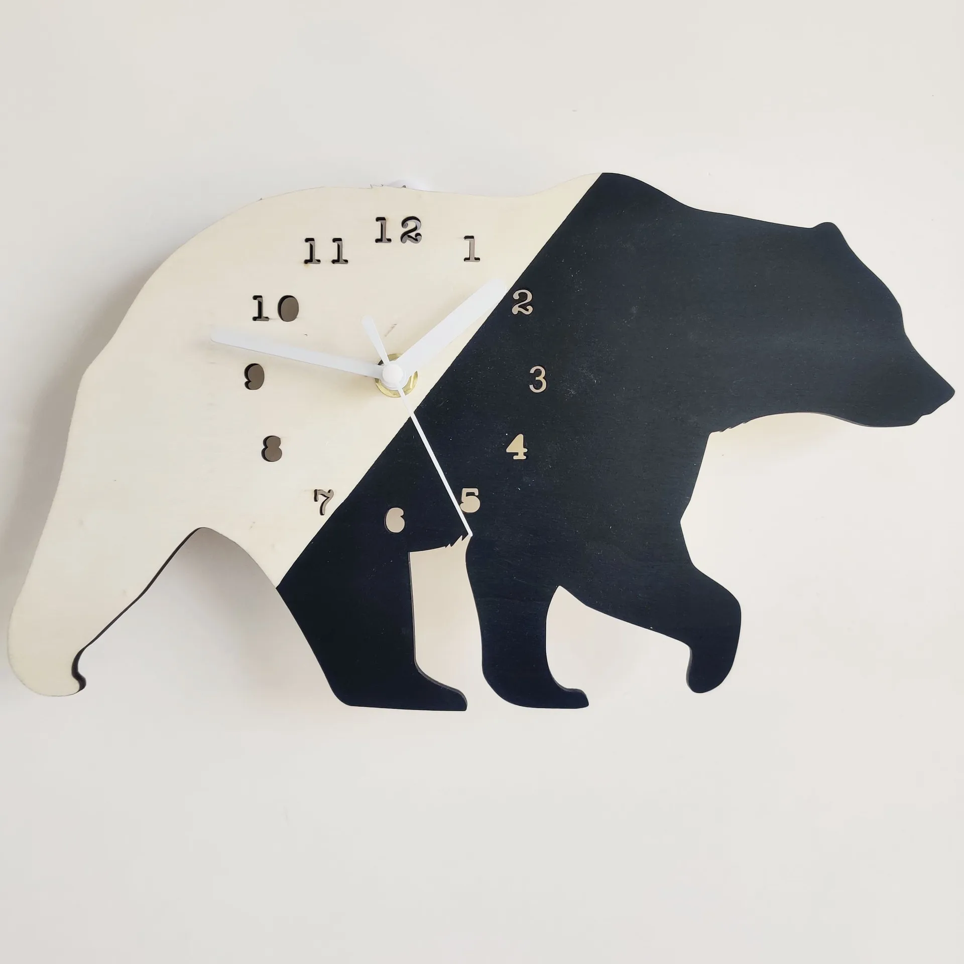 

Living Room Silent Wall Clocks Cartoon Mute Watch Home Decor Kids baby reloj para decorar pared horloge reloj de pared murale