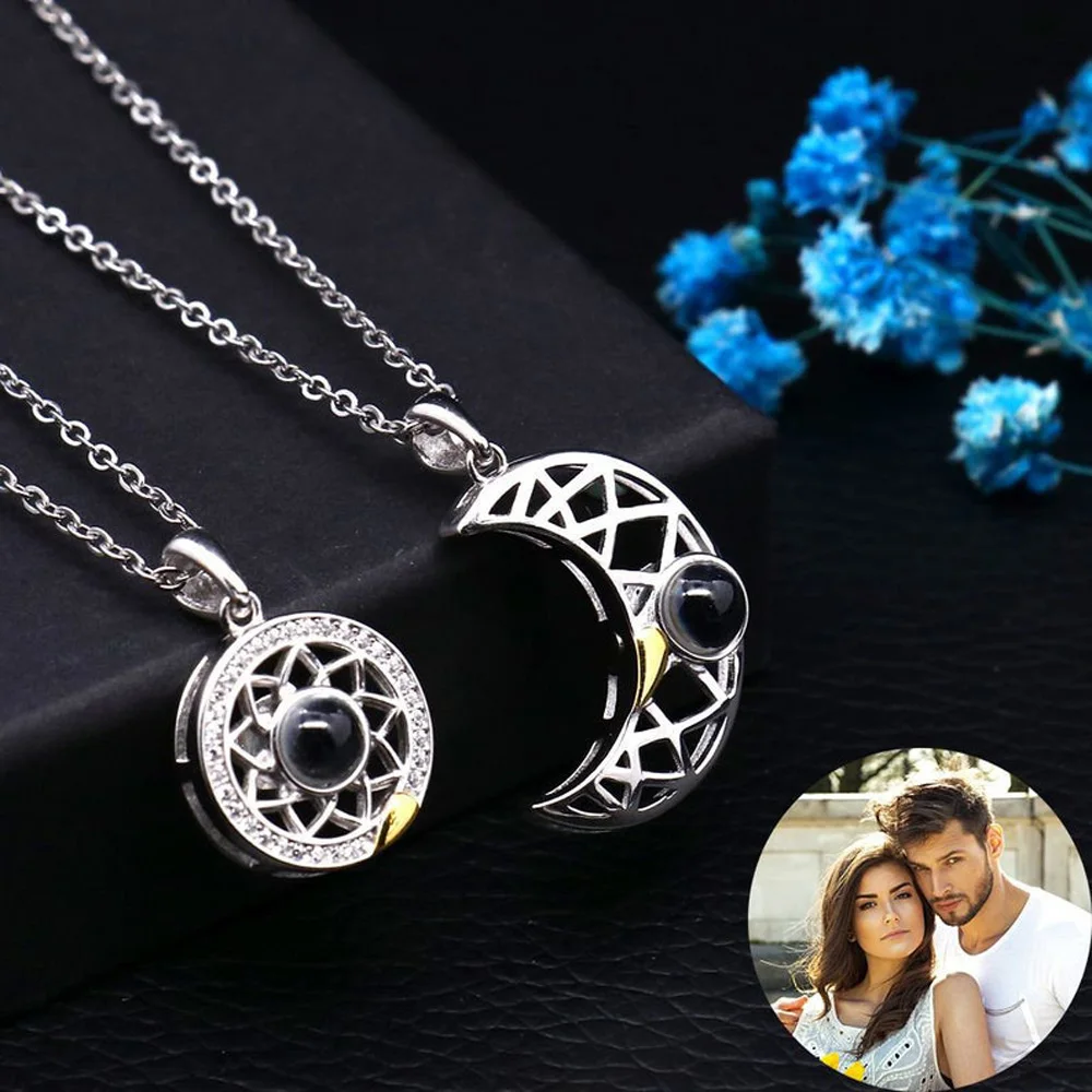 

Personalized Photo Projection Necklace Sun And Moon Shape Pendant Jewelry for Couple Women Memorial Valentine Wedding Gift
