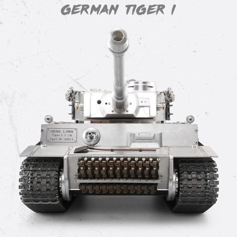 Полностью металлический Смоделированный главный боевой бак с поворотом на 360