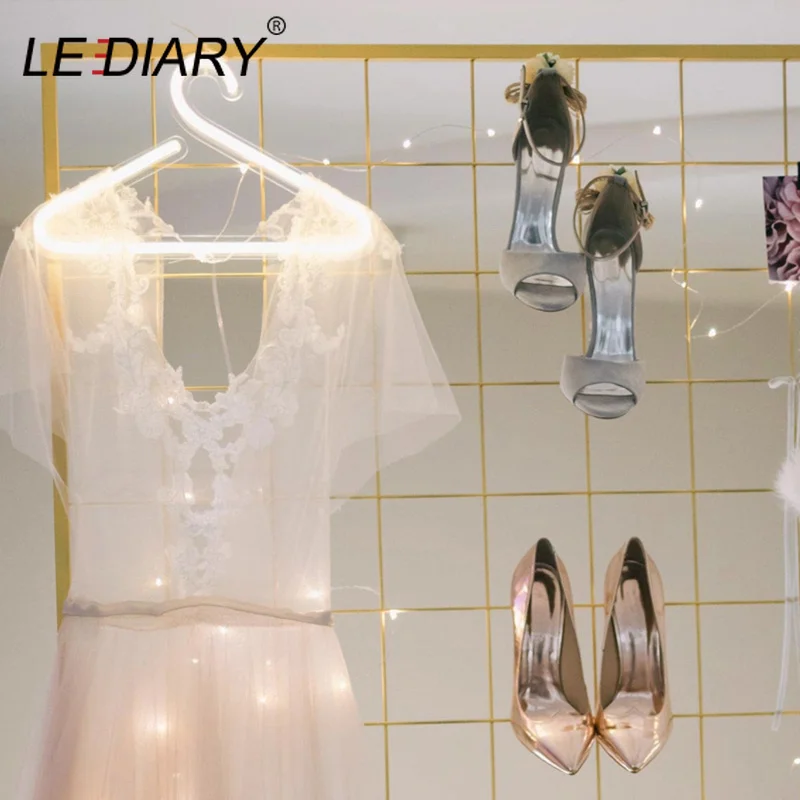 Светодиодный светодиодный ночник с неоновым логотипом IARY Banana USB зарядное