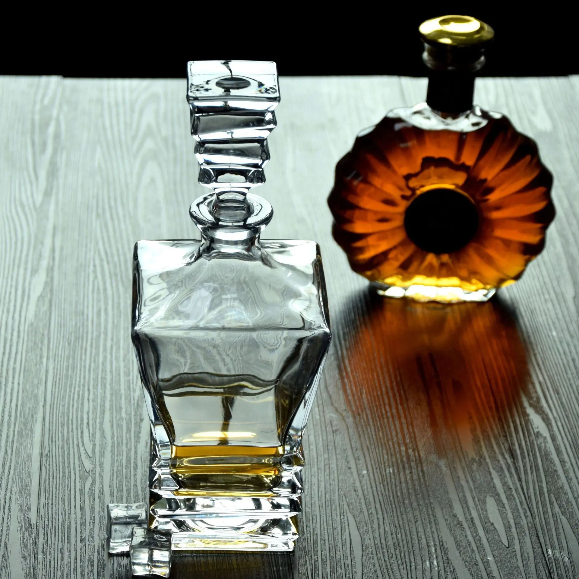 

7 Pcs/Set top quality home crystal whiskey decanter Set luxury whiskey glass for Liquor Scotch Bourbon 200831-22