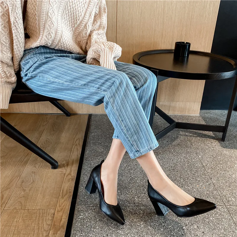 

FEDONAS New Fashion Shoes Women Pumps Women Spring Summer Prom Wedding Shoes Square Heels Genuine Leather Sweet Shoes Woman