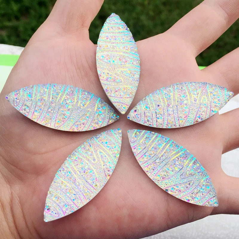 Полимерные камни с лошадью из стразов 20*50 мм плоским основанием для глаз сделай