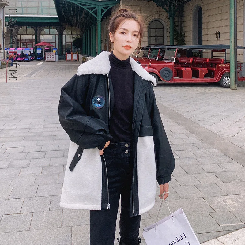 

LANMREM 2021 Winter New Ladies Lamb Wool Patchwork PU Leather Long Sleeve Contrast Color Cotton Coat Women's Fashion 2W1992