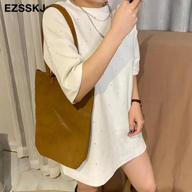 

Футболка женская хлопковая в стиле оверсайз, длинная Повседневная Свободная рубашка со стразами, с полурукавами, базовая утепленная кофта, ...