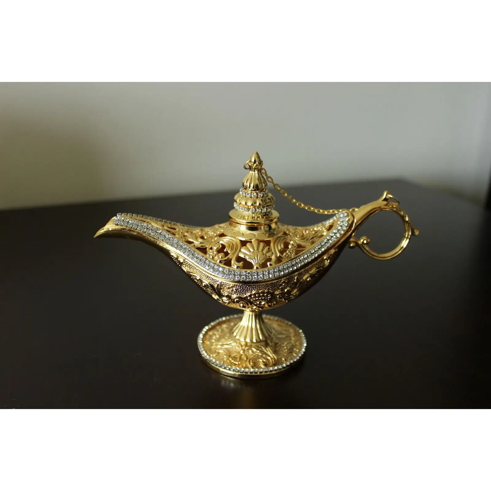 Традиционный SWAROVSKI покрытием Аладдина Джина лампа ALADDIN'S волшебная золотого